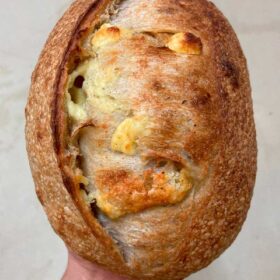 Pão com Queijo Canastra